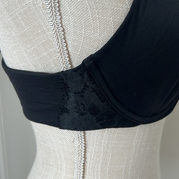 Embraceable Signature Lace Unlined Perfect Coverage Bra - Picture 5 of 7